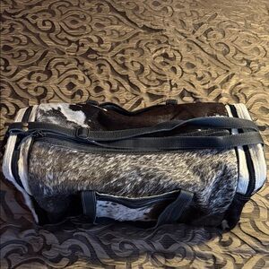 Stylish Cow Hide and Leather Brown and Cream Women/Men's Duffel Bag